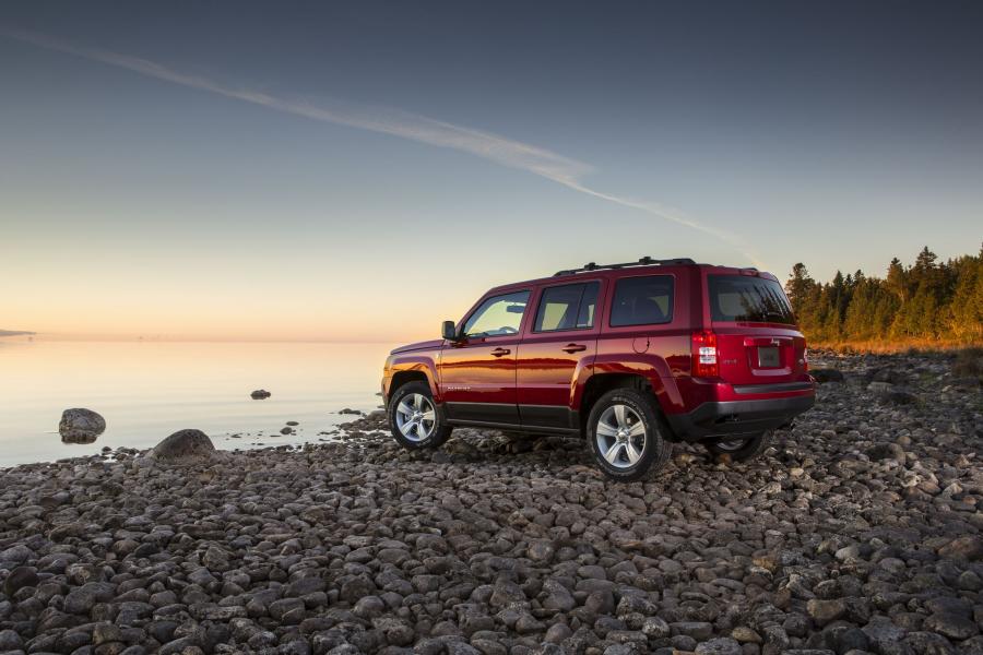  Jeep Patriot 2014 года  (фото 12 из 17)